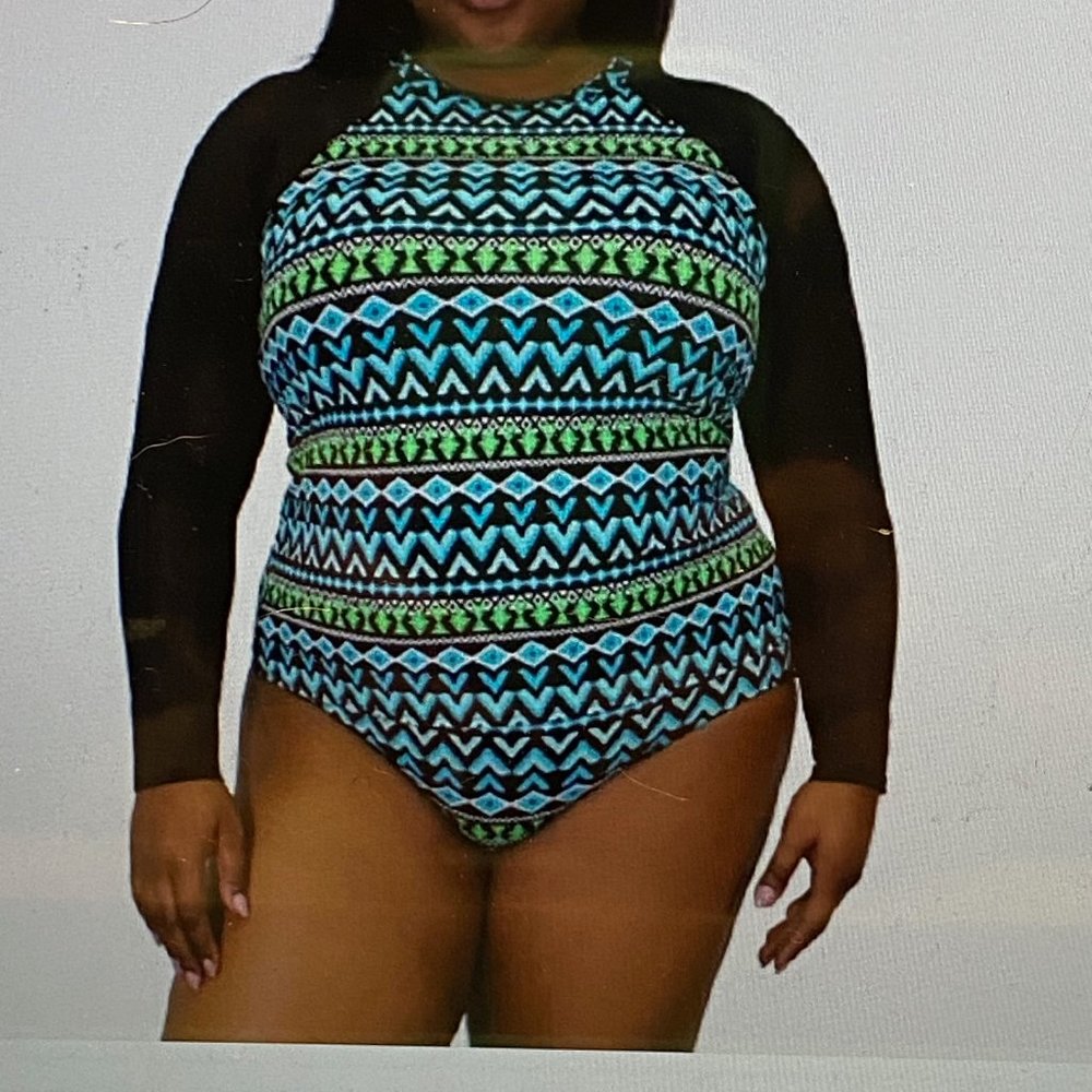 NWT 100 Degrees Women's Long Sleeve Rash Guard Cover-Up
